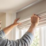 fixation store bateau plafond